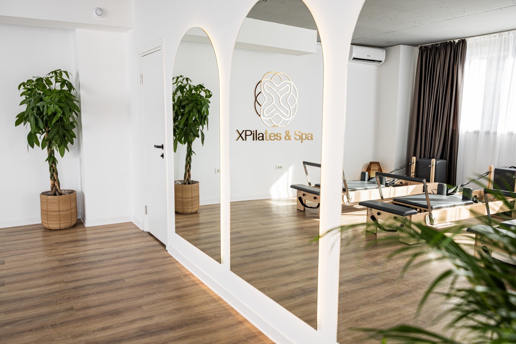 Studioul luminos XPilates & Spa și aparatele Reformer din XCity Towers